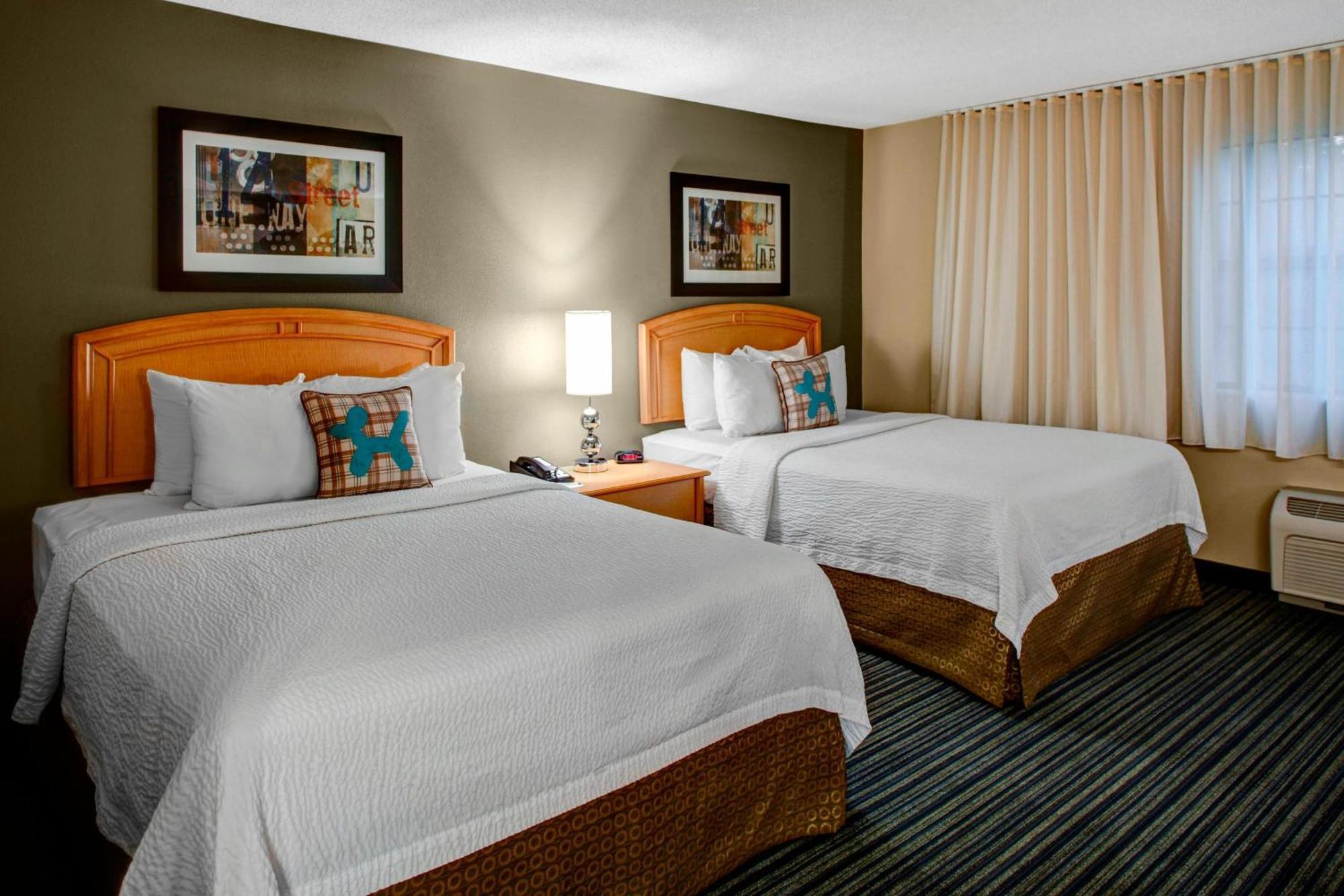 Towneplace Buckhead 3*